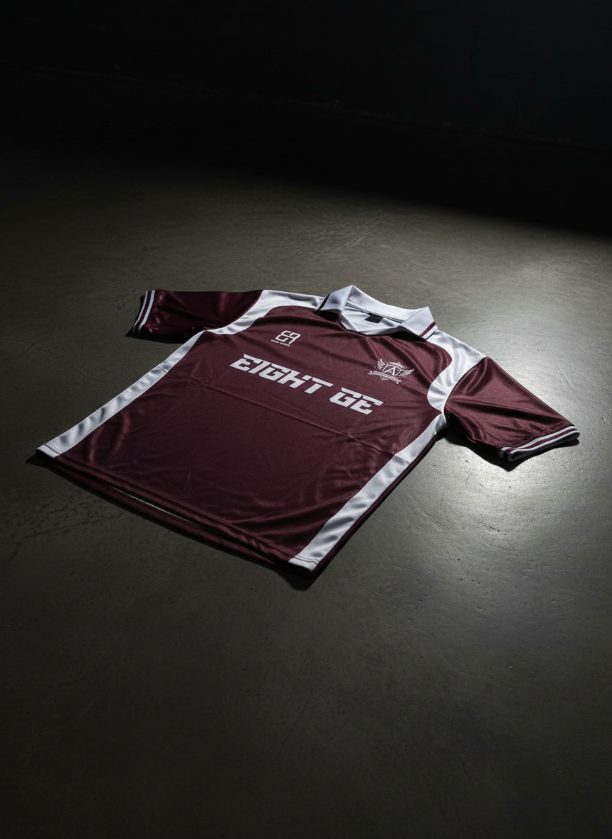 Jersey Langka, Harga Gila… Tapi Kamu Bisa Punya “Vibes”-nya (Versi Custom di Batam Apparel)